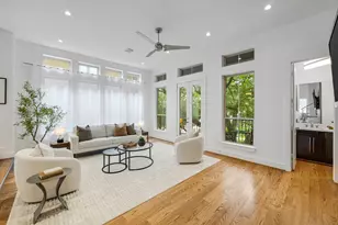 1518 W Clay St, Houston, TX 77019 - Photo 2