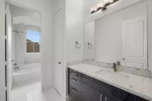1518 W Clay St, Houston, TX 77019 - Photo 32