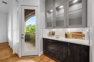 1518 W Clay St, Houston, TX 77019 - Photo 10
