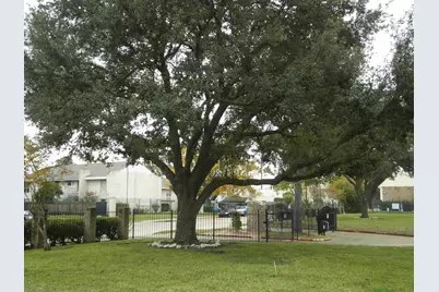 2011 Spenwick Drive #427, Houston, TX 77055 - Photo 24