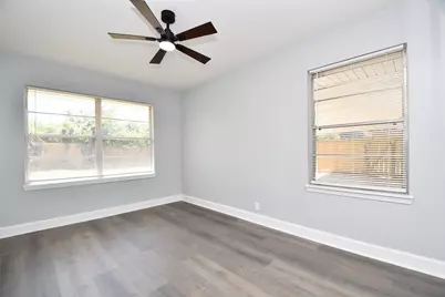 5429 De Lange Lane, Houston, TX 77092 - Photo 14