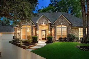 99 N Summer Cloud Dr, The Woodlands, TX 77381 - Photo 2
