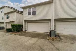 910 W Heights Hollow Ln, Houston, TX 77007 - Photo 16