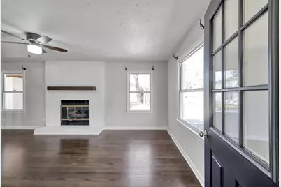 311 Harris Boulevard, Conroe, TX 77301 - Photo 4