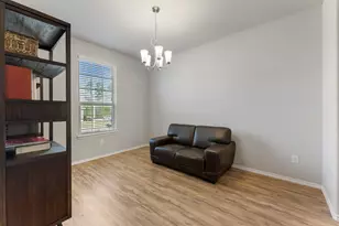 14096 Silver Falls Ct, Conroe, TX 77384 - Photo 6