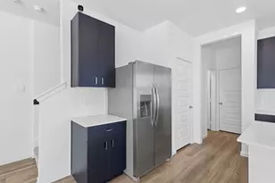 7720 Inwood Grv Ln, Houston, TX 77088 - Photo 6