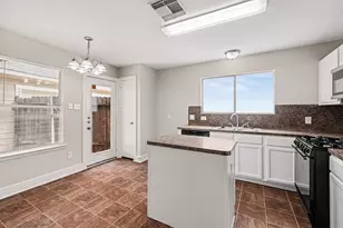 817 Dragonfly Dr, Conroe, TX 77301 - Photo 8