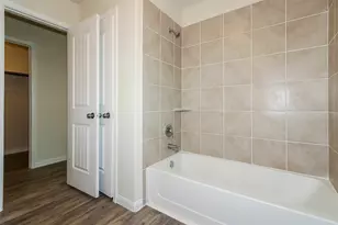 6118 Peaceful Ridge Dr, Houston, TX 77048 - Photo 10