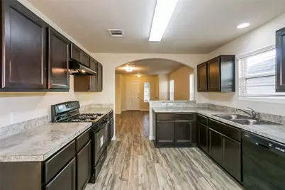 6118 Peaceful Ridge Drive, Houston, TX 77048 - Photo 4