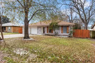 2902 Indiana Ave, Bryan, TX 77803 - Photo 2