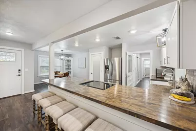 711 S Tesch Street, Bellville, TX 77418 - Photo 2