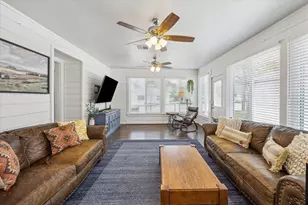 711 S Tesch St, Bellville, TX 77418 - Photo 4