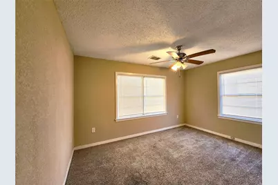 1013 14th Avenue N, Texas City, TX 77590 - Photo 10