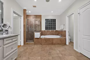 4420 Darsey St, Bellaire, TX 77401 - Photo 32