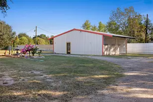 29202 Pueblo St, Waller, TX 77484 - Photo 6