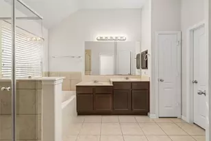 18546 Melissa Springs Dr, Tomball, TX 77375 - Photo 14
