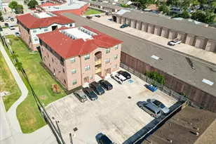 10102 Neuens Rd, Houston, TX 77080 - Photo 2