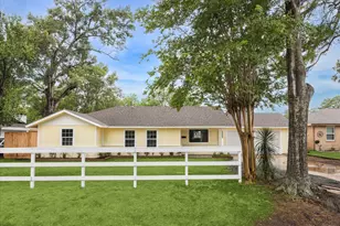 10009 Lazy Oaks St, Houston, TX 77080 - Photo 1