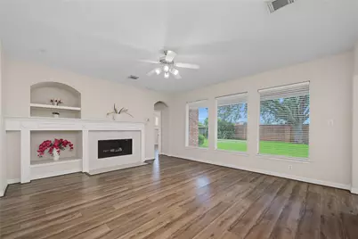5807 Bayberry Way, Sugar Land, TX 77479 - Photo 14