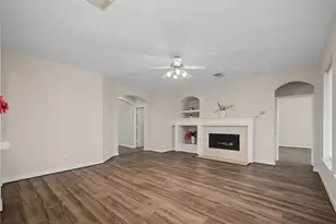 5807 Bayberry Way, Sugar Land, TX 77479 - Photo 12