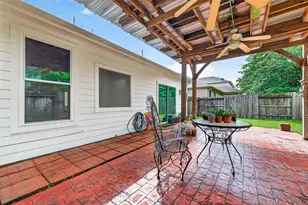 21915 Willow Shadows Dr, Tomball, TX 77375 - Photo 32