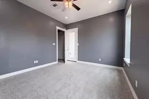 4704 Ward St, Houston, TX 77021 - Photo 6