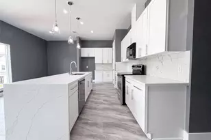 4704 Ward St, Houston, TX 77021 - Photo 2