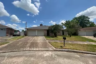 15307 Timberlea Dr, Houston, TX 77489 - Photo 2