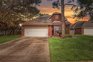 14807 Elk Hill Ct, Houston, TX 77062 - Photo 2