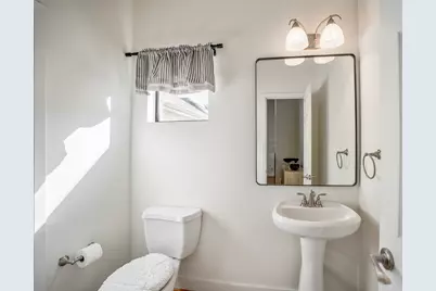 5841 Darling Street #C, Houston, TX 77007 - Photo 22