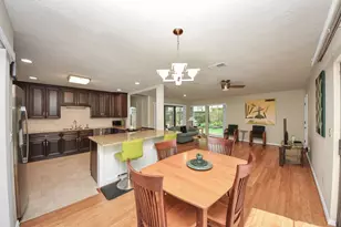 23 Indian Clover Dr, The Woodlands, TX 77381 - Photo 10