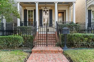 316 Aurora St, Houston, TX 77008 - Photo 2