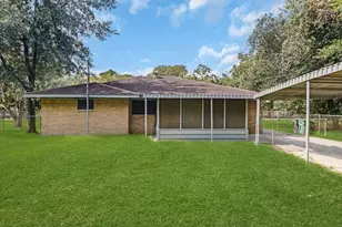 8710 Bertwood St, Houston, TX 77016 - Photo 18