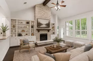 178 Brooksedge Ct, The Woodlands, TX 77382 - Photo 2