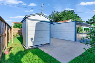 1212 Layton St, Baytown, TX 77520 - Photo 36