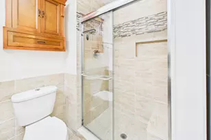 3302 Holly Green Dr, Kingwood, TX 77339 - Photo 8