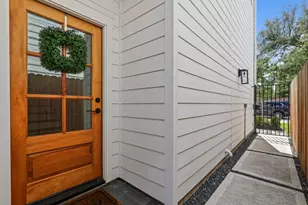 4528 Curtin Park Ct, Houston, TX 77018 - Photo 2