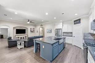 4510 Ireland Ln, Pasadena, TX 77505 - Photo 8