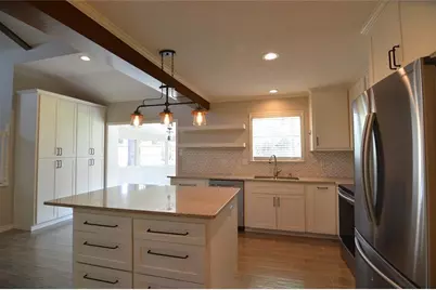 19118 Challe Circle W, Spring, TX 77373 - Photo 6