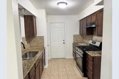 10415 Sageburrow Drive, Houston, TX 77089 - Photo 10