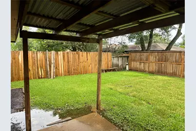 10415 Sageburrow Drive, Houston, TX 77089 - Photo 12