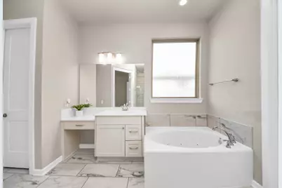 4734 Franklin Way, Iowa Colony, TX 77583 - Photo 14