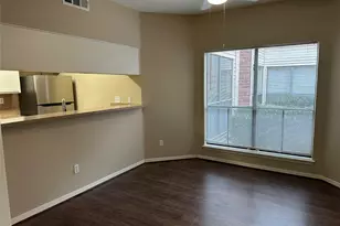 10161 Oakberry St, Houston, TX 77042 - Photo 2
