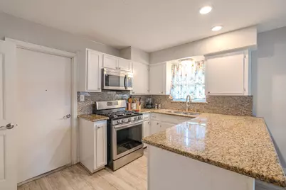 5637 Wood Creek Way, Houston, TX 77017 - Photo 12