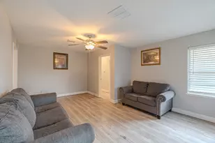 5637 Wood Creek Way, Houston, TX 77017 - Photo 4