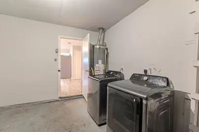 5637 Wood Creek Way, Houston, TX 77017 - Photo 20