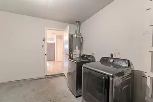 5637 Wood Creek Way, Houston, TX 77017 - Photo 20