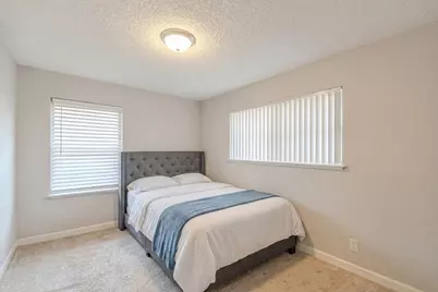 5637 Wood Creek Way, Houston, TX 77017 - Photo 6