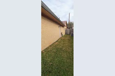 4827 Caroline Street, Pasadena, TX 77586 - Photo 6