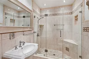 2609 Bevis St, Houston, TX 77008 - Photo 8